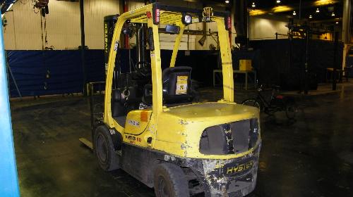 B03834C; 6,000 lb. Diesel, 2-Stage Mast, Side-Shift, Fork Positioner, 48" Forks, 122" Max Lift