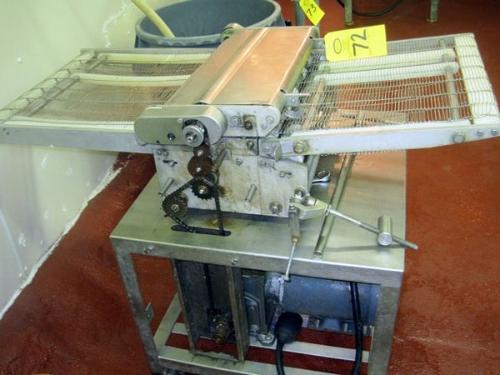s, 24" W s.s. infeed conveyor, 18 1/2" W out feed conveyor, mounted on s.s. table, 1 h.p., 230/440