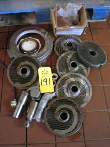 Ring, Knives, Studs, Blades & Seal  Click for Photo