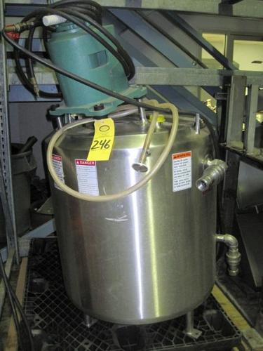 k w/lightnin mixer, 75 PSI  Click for Photo
