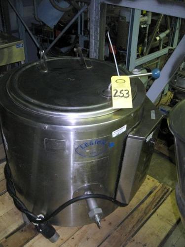 ttle, Ser. #82043, 30 PSI  Click for Photo