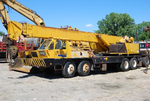 S/N. 33912; 35 Ton Capacity, 32’ Retracted Boom Length, 100’ Extended Boom Length, Johnson 14" Hook