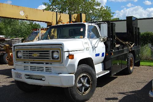 BJ7D1B6EV123810, 135,258 Miles, Power End Gate (Current License and DOT)