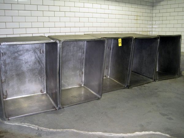 L X 27" D, w/legs, Rigging Quote by TSR: $100.00
