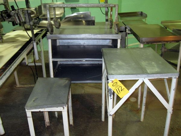 , (1) 20" X 26", (1) 13 1/2" X 21", (1) 24" X 31" w/2 shelves & (1) cart, 16" X 29"