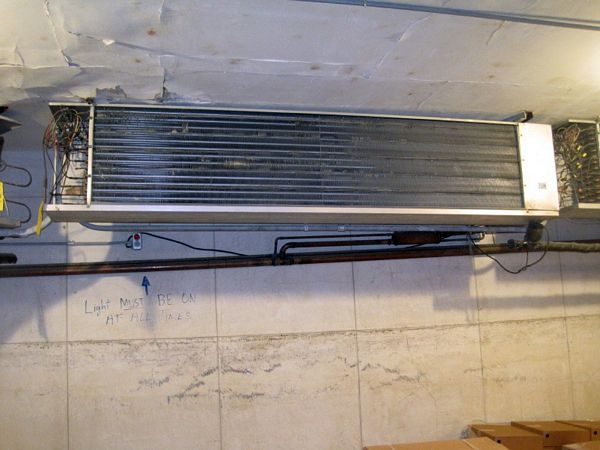 s, 20" H X 30" W X 9' L, 220 volt, 3 phase