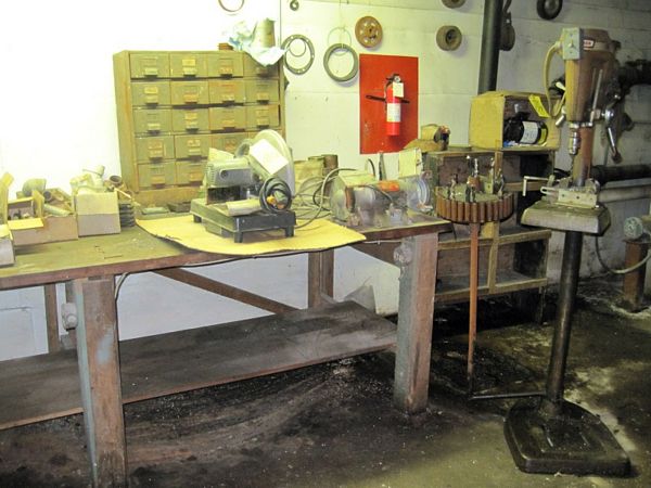 rinder, Craftsman Mdl. 150 Drill Press, (2) Vises, Misc. Pipe Fittings