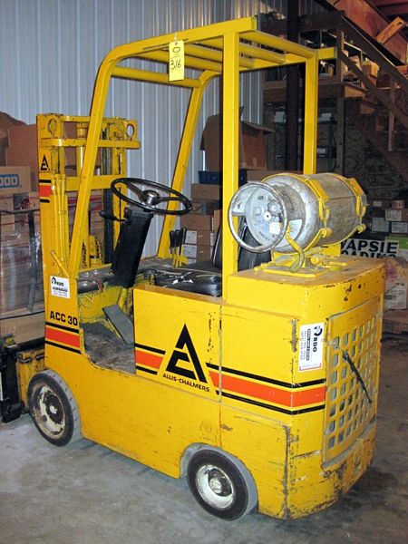 P, L.P. gas fired, Ser. #AEE107740, w/double mast & side shifter