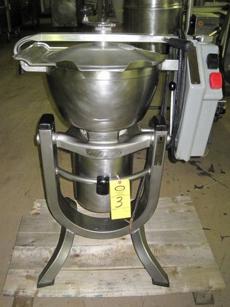 bowl, mixing baffle, cutting/mixing knife, 5 h.p. motor, timer, tilt-out bowl, Lexan bowl cover