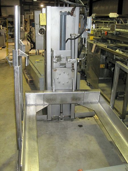 ower pack, 66” lift height , 43” W X 48” L carriage, side mounted operator controls