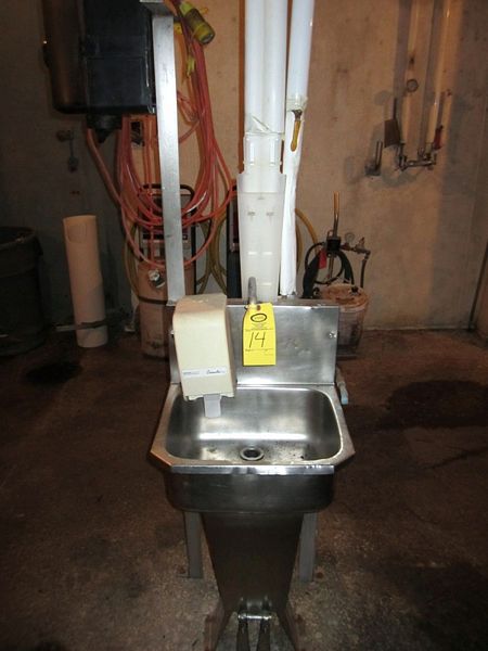 nser & Hand Towel Dispenser