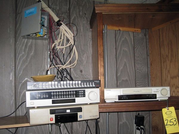 e Lapse VCR, Sanyo VCR, Digi Scan Mdl. VMX16D, 16-Port Camera Hook-Up & (11) Security Cameras