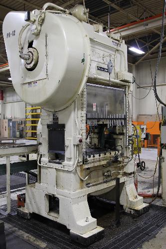 /N. P2-100-23695 (1977); 2ft. Stroke; 0-300 
SPM; 4" Adjustment; 23" Shut Height; 31" x 
42"