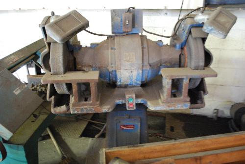 Rigging for this lot will be contracted by All Enterprises, Inc. The cost to load this lot to buyers
