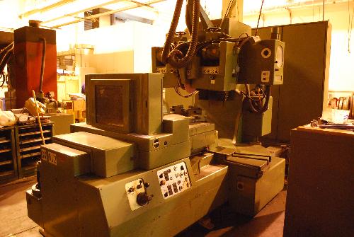 Cutter Sharpener, S/N. 7019 (1971); Max. Tip Circle Diameter 12.6"; Max. Outside Diameter 2.6"; Min.
