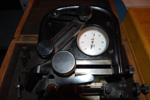 nt; Used for checking the normal pitch of 
straight as well as helical gears from 1 to 
12 DP