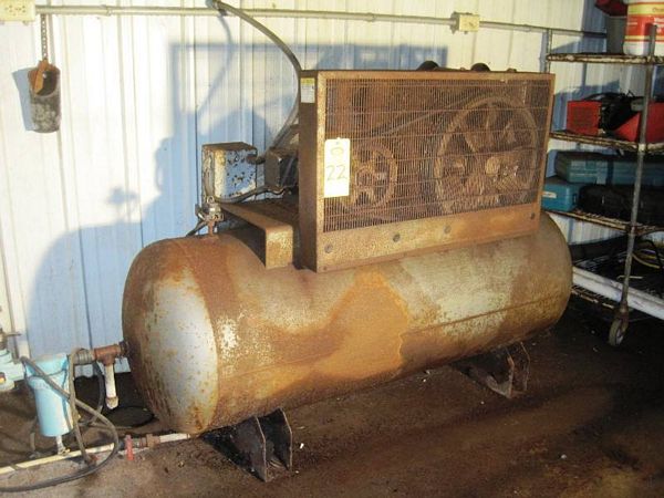 or,  10 h.p., 120 gallon tank     [Located in Hatton, North Dakota]