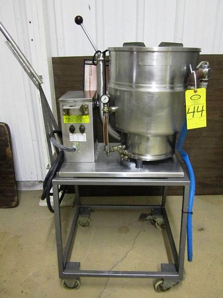 allon) cap., 2/3 jacketed, bowl, tilt out to empty with pouring lip, rated 50 PSI @ 300º F, electric
