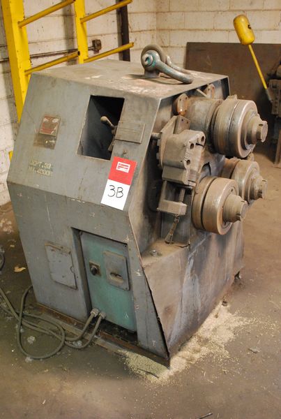 , 9 HP, 10 RPM, 26 FPM Feed Speed, 24,200 Lb Max. Bending Force,  Horizontal or Vertical Bending