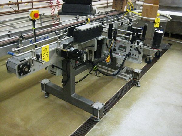 g jars & bottles, 4 1/2" W X 8' L table top conveyor, on casters
