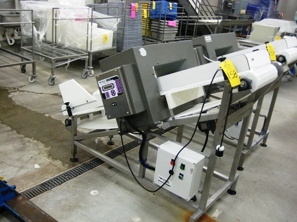 21, 18" W X 6" H aperture w/intralox belt conveyor, 16" W X 6' L incline, 1" flights