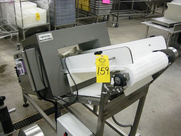 21, 18" W X 6" H aperture w/intralox belt conveyor, 16" W X 6' L incline, 1" flights