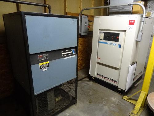 HP; 184 CFM; 140 PSI; Air Dryer; Vertical Tank