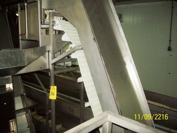 intralox belt, 3" H flights, spaced 14 1/2" apart, 102" discharge height w/pneumatic gate, hydraulic