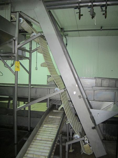 intralox belt, 3" H flights, spaced 14 1/2" apart, 102" discharge height w/pneumatic gate, hydraulic