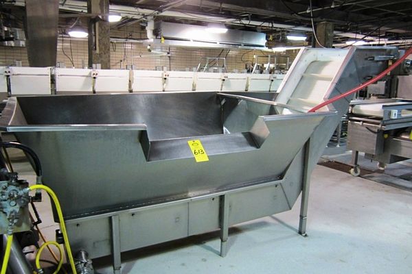 11' L flighted intralox belt incline conveyor, 2" H flights, 12" spacing, 6' discharge