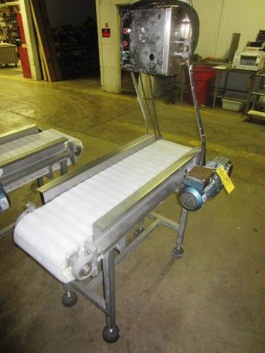 lectric drive, adjustable legs ****Located in Yorkville, Illinois-Free Loading