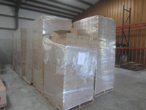 /1 pint jars w/approx. 89,000 lids