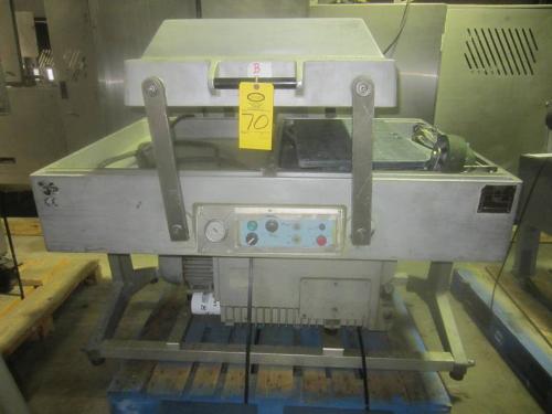 Machine, 24 in L X 32 in W seal bars, Busch RA0250 vacuum Pump, 8 in deep lid, gas flush capable, (
