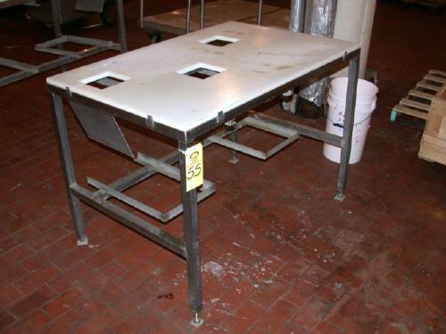 4' L X 40" T, adjustable legs