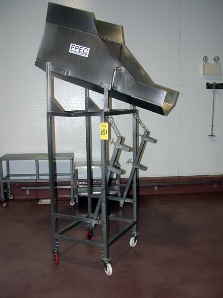 ' discharge on wheels adjustable