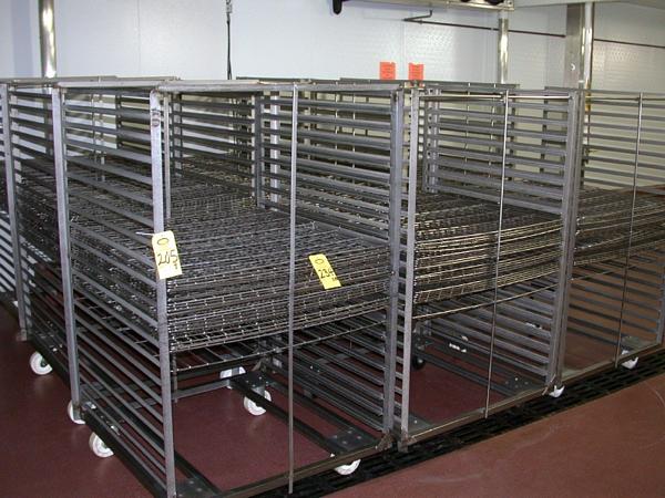 ' L, 21 shelves, 3'' between shelf