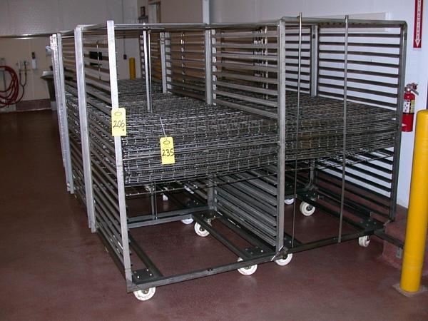 ' L, 21 shelves, 3'' between shelf