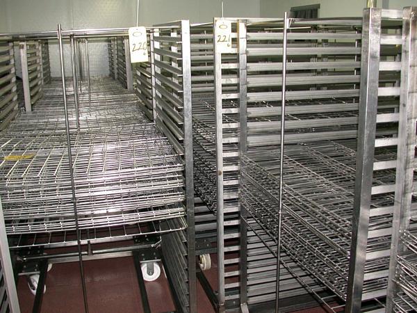 ' L, 21 shelves, 3'' between shelf