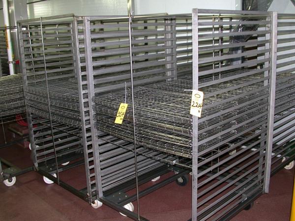 ' L, 21 shelves, 3'' between shelf