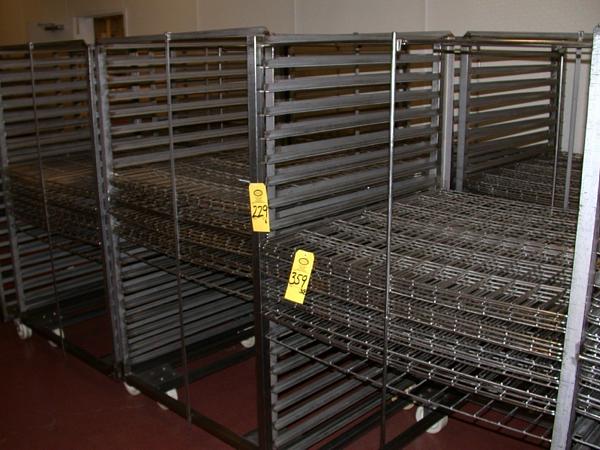 ' L, 21 shelves, 3'' between shelf