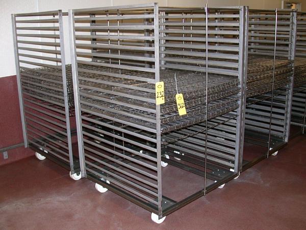 ' L, 21 shelves, 3'' between shelf