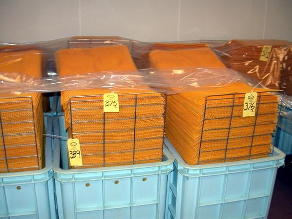 undle, container  not included