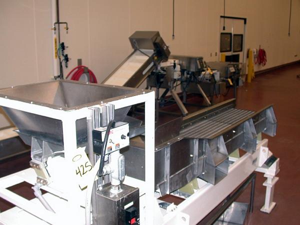 or, Ser. #730340-11/90, 7' L X 17'' W w/rod grated top & Syntron Vibrating Pan Infeed, painted