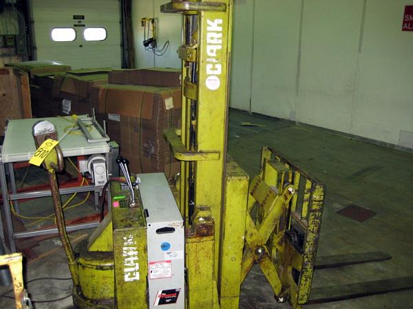 -4791FA, 3,000 LB. cap., walk behind lift truck w/fork extension