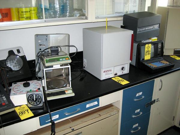 &  Electronic Mdl. FX3000, Darkfield Colony Counter, (2) Timers