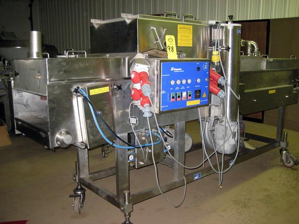 W chain link conveyor w/blower, 460 volt, 3 phase, 60 hertz, mfg. 2001  Click for Phot