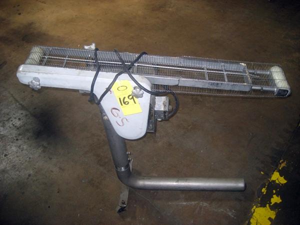 " W X 44" L, w/chain link belt