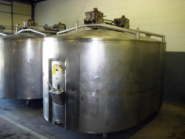 S. Enclosed Cheese Vat, 3" V body outlet valve, Ser. #00775134, manual speed control &