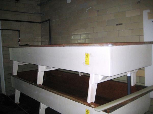 tackable design, 450 gallons, inside dimensions 12' L x 48" W x 16" deep x 35" H