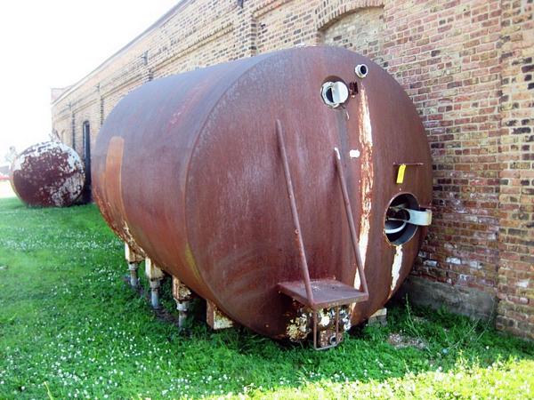 izontal Insulated Tank, 8'6" Diam. x 13'6" L